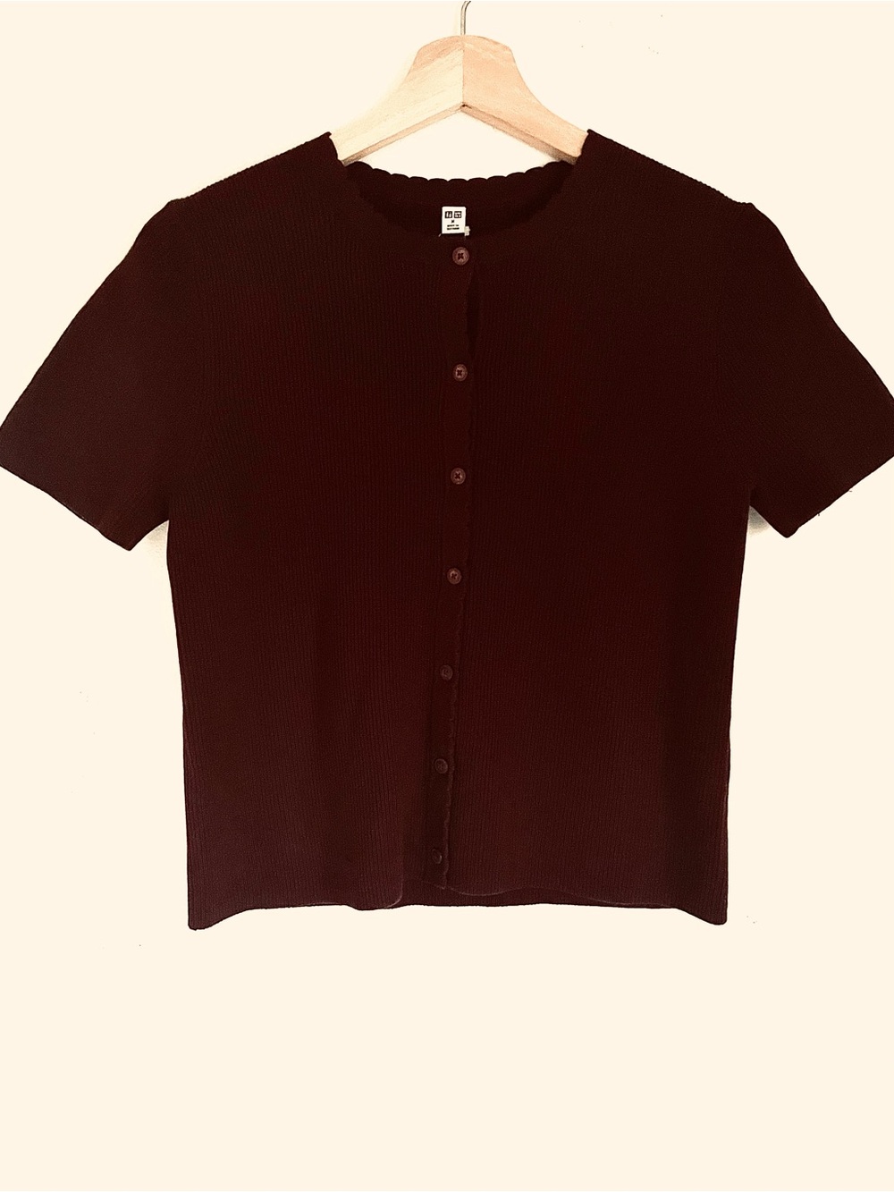 Uniqlo Scalloped Short Sleeve Cardigan in Dark Brown Size M NWT - Picture 2 of 8